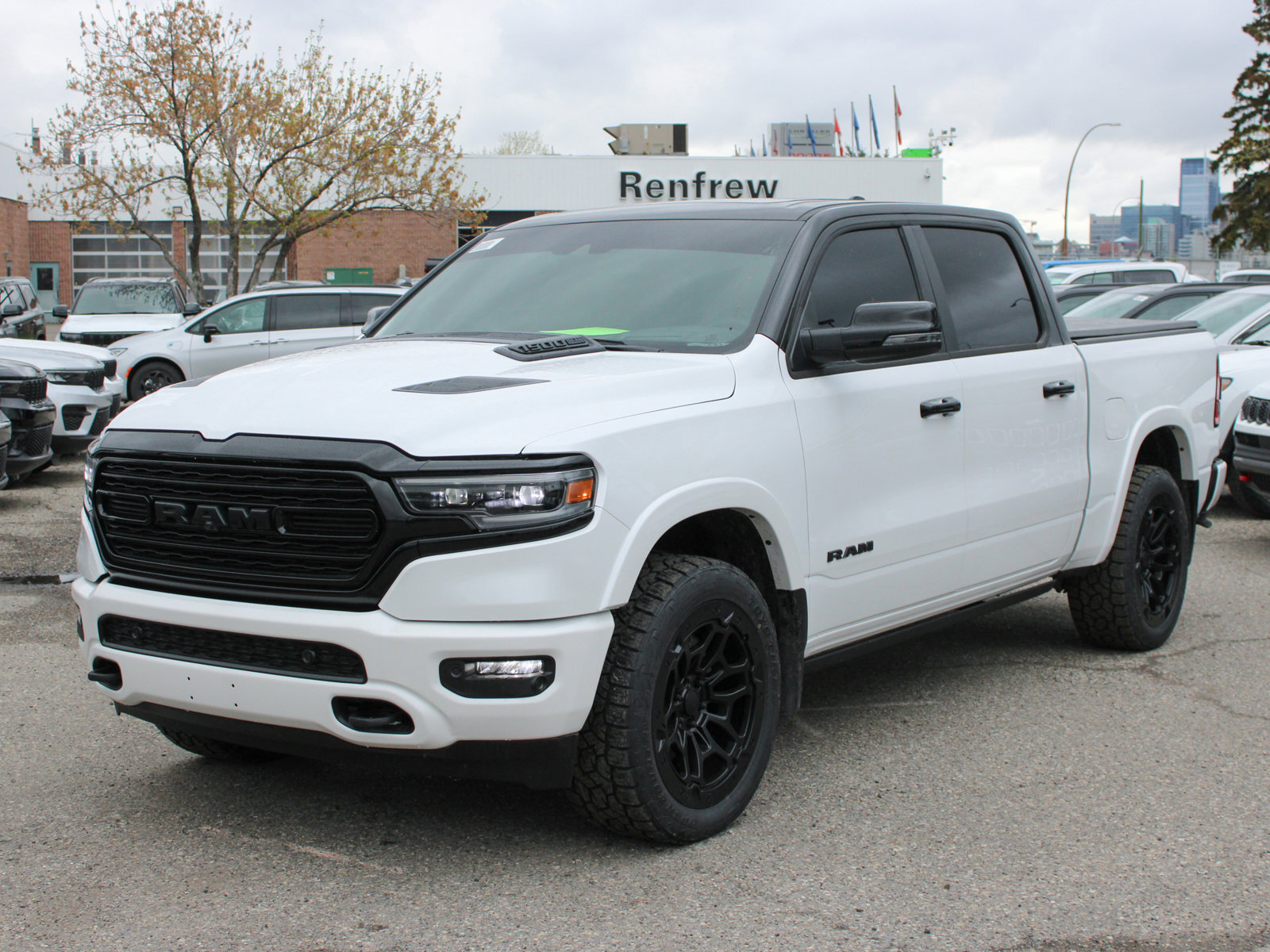 2024 Ram 1500 Limited Night Crew Cab 4x4, FULLY LOADED TO THE BR