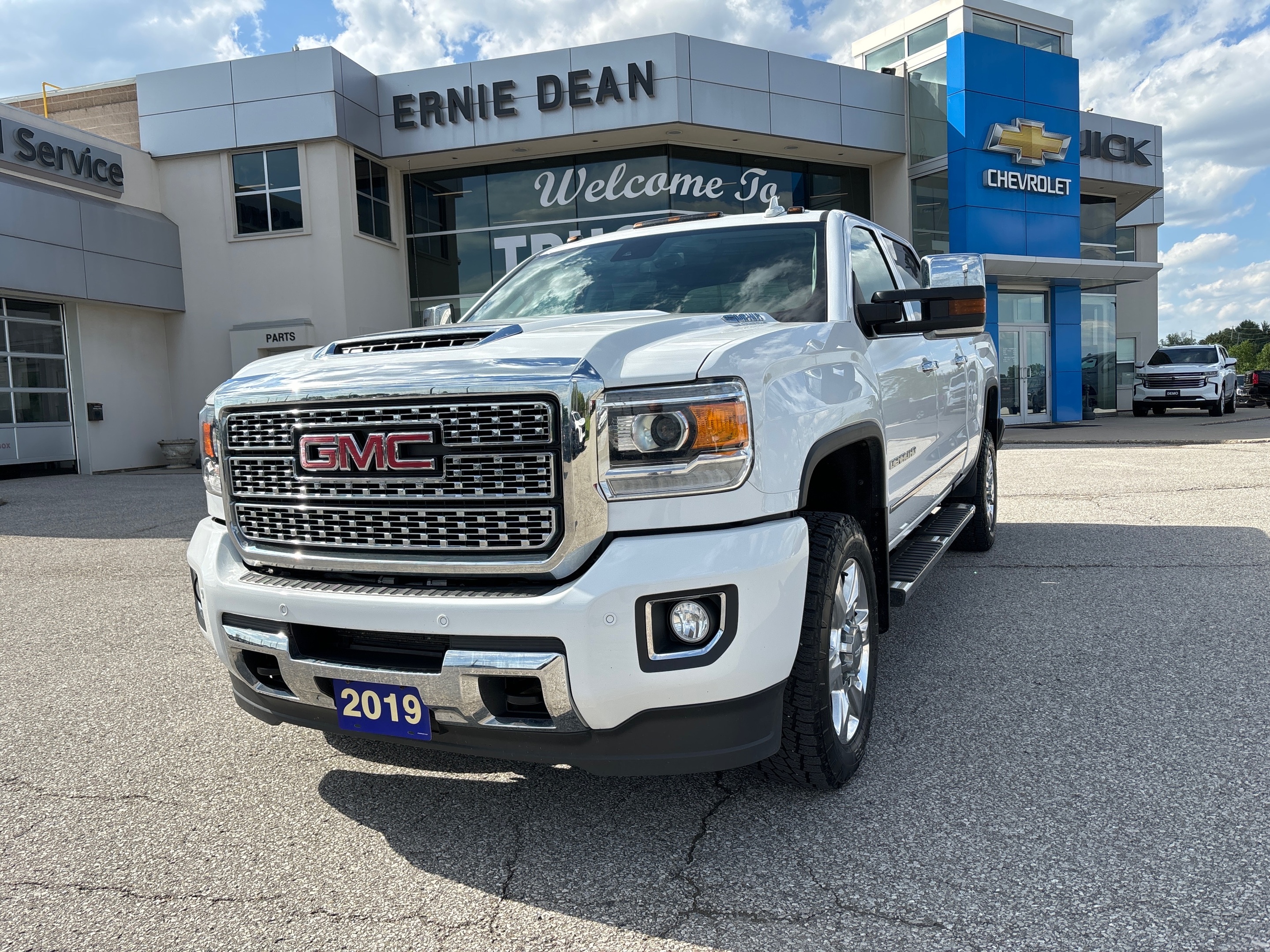 2019 GMC SIERRA 2500HD Denali ONE OWNER // PURCHASED HERE // SERVICED HER