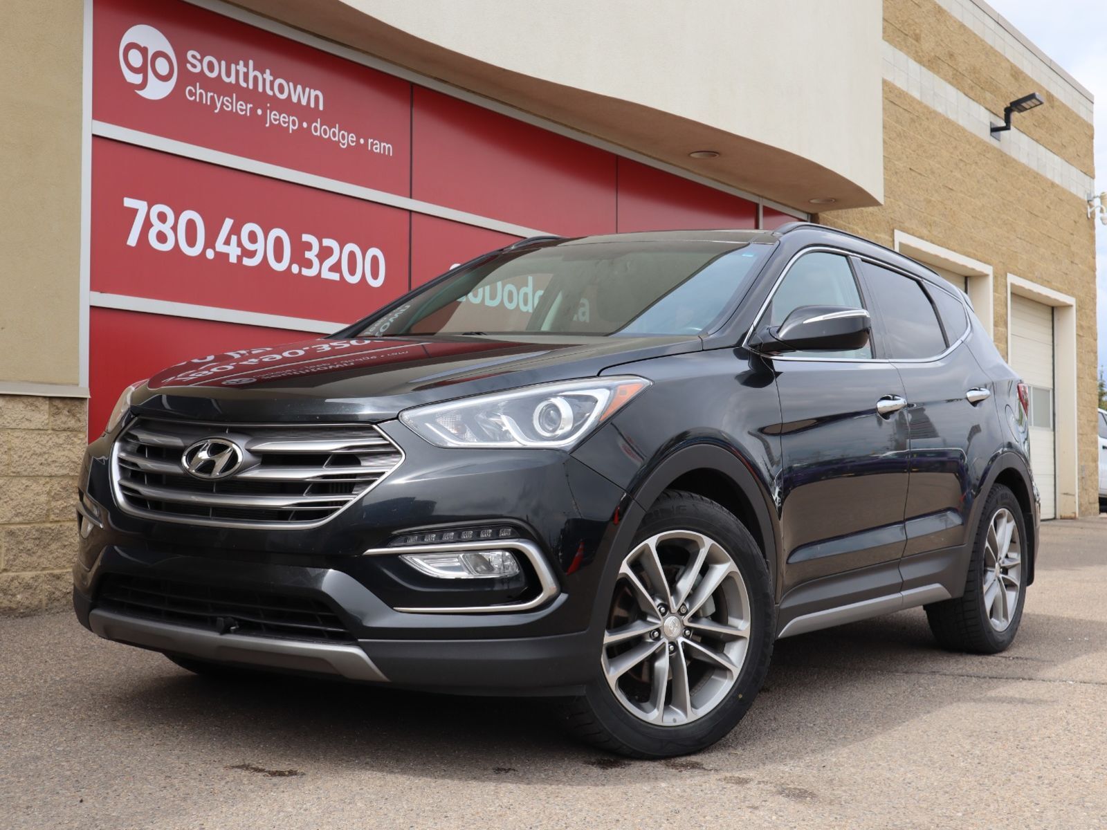2017 Hyundai Santa Fe Sport SPORT LIMITED IN BLACK EQUIPPED WITH A 240HP 2.0L 