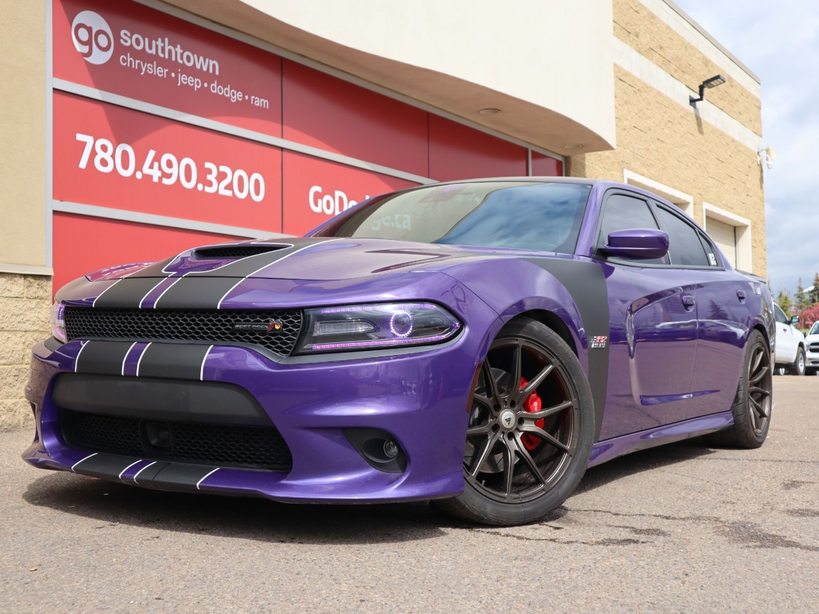 2016 Dodge Charger R/T SCAT PACK IN PLUM CRAZY PEARL EQUIPPED WITH A 
