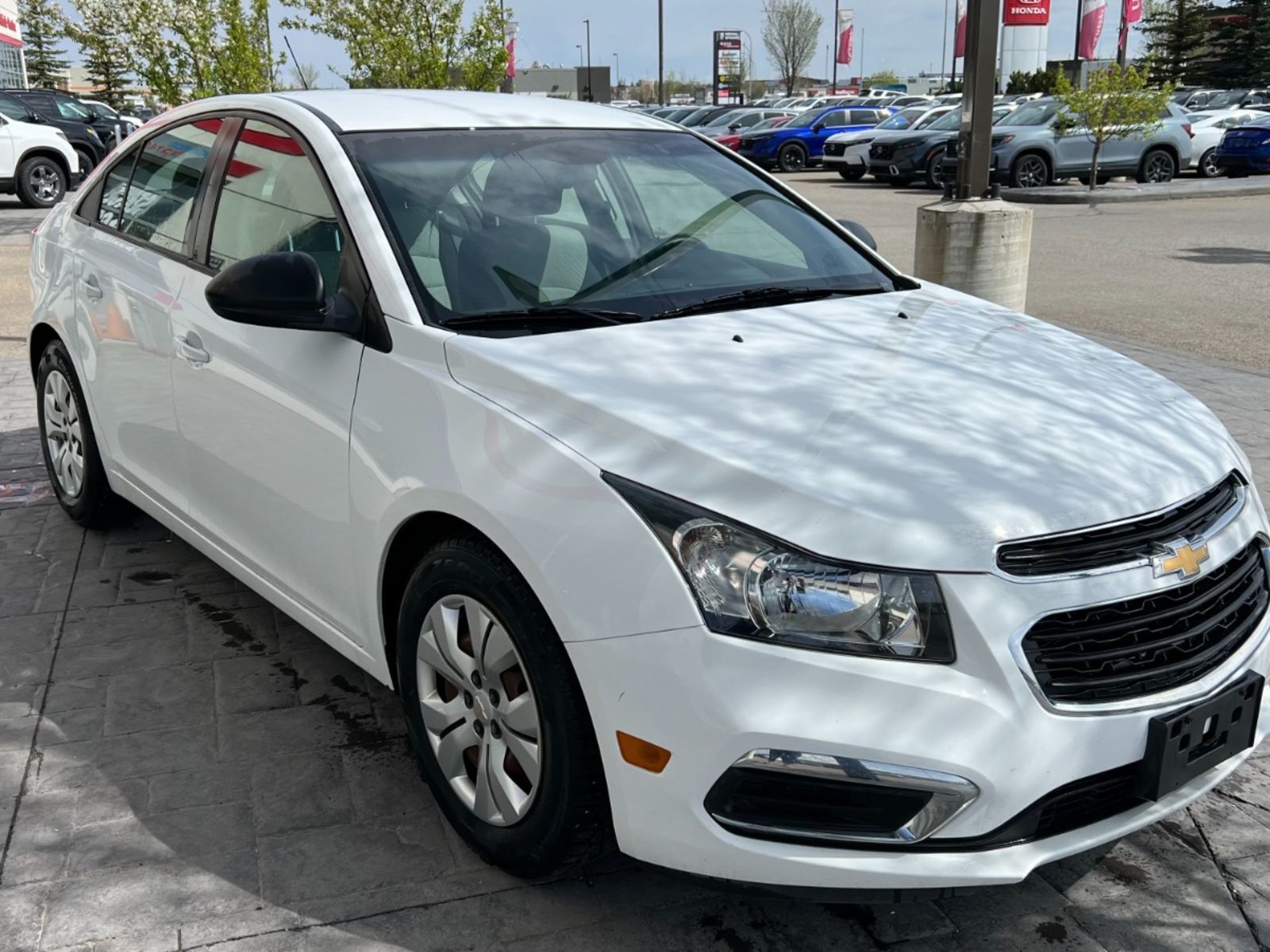 2016 Chevrolet Cruze Limited: No accidents, Local Vehicle, Great on gas