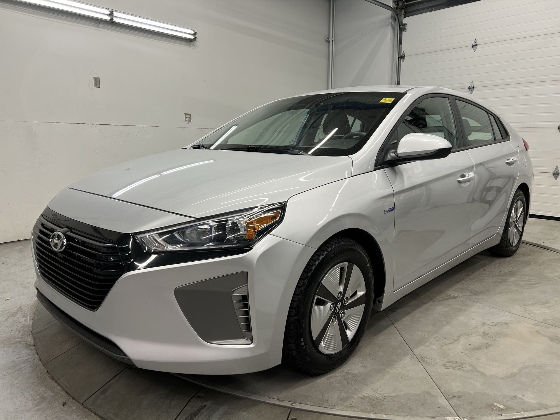 2019 Hyundai Ioniq Hybrid HTD SEATS | REAR CAM | CARPLAY/AUTO | DUAL-CLIMATE