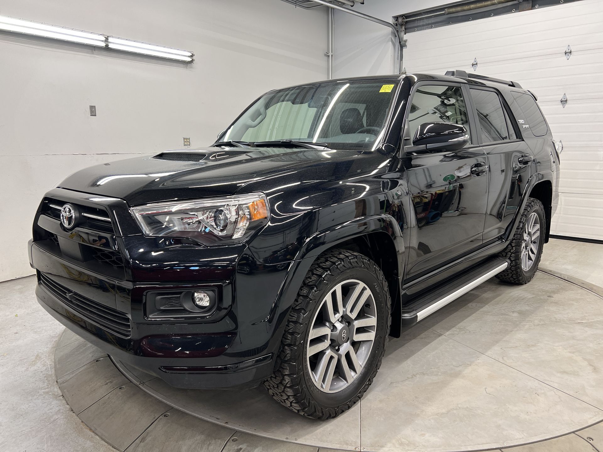 2023 Toyota 4Runner TRD SPORT | SUNROOF | LEATHER | 360 CAM | LOW KMS!