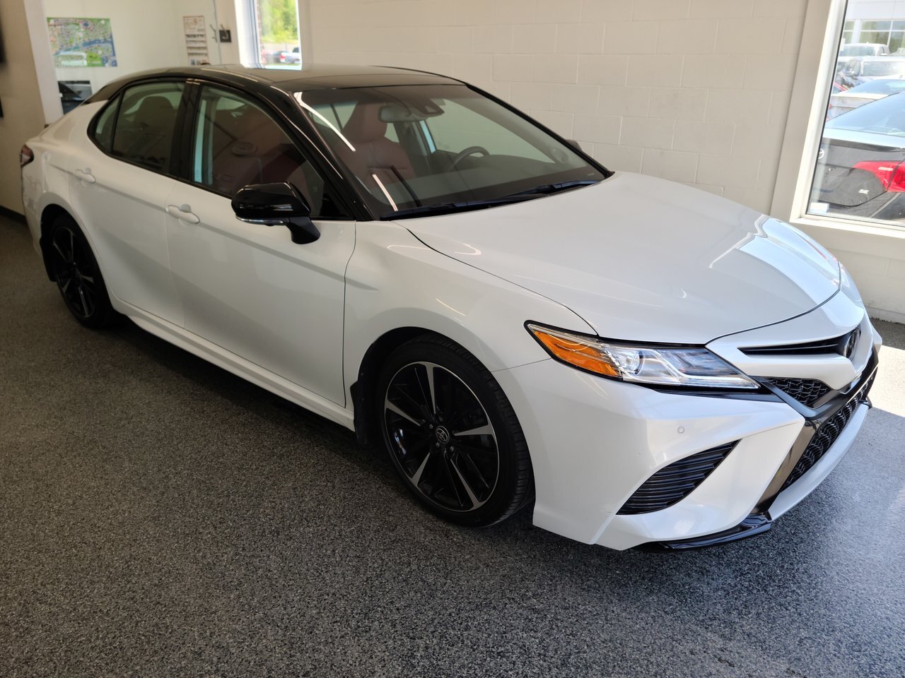 2020 Toyota Camry XSE V6 CUIR ROUGE,