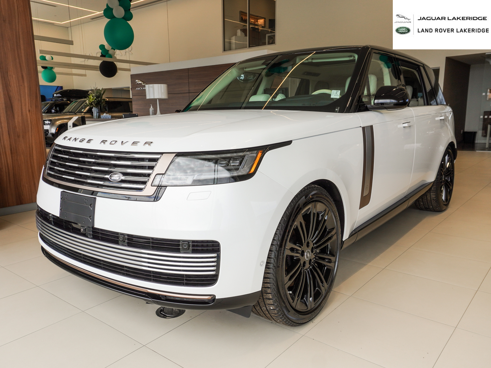 2024 Land Rover Range Rover SV | 606 HP | Tow Pack