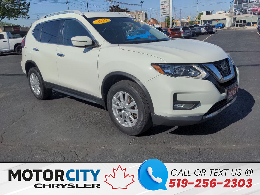 2019 Nissan Rogue S Special Edition Low K's Heated Leather CarPlay A