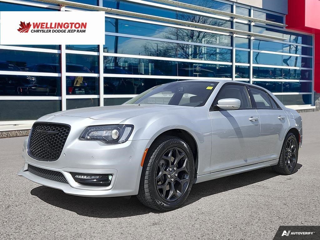 2022 Chrysler 300 Touring L | Leather | Nav | Heated Seats |