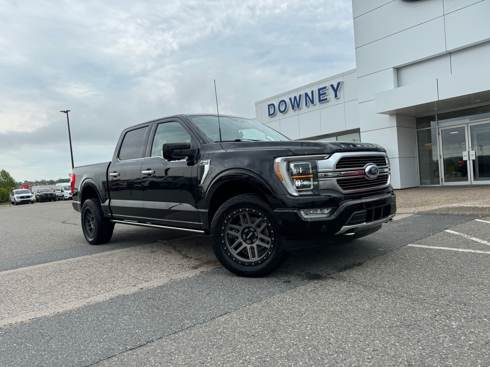 2022 Ford F-150 Limited 4WD SuperCrew 5.5 Box