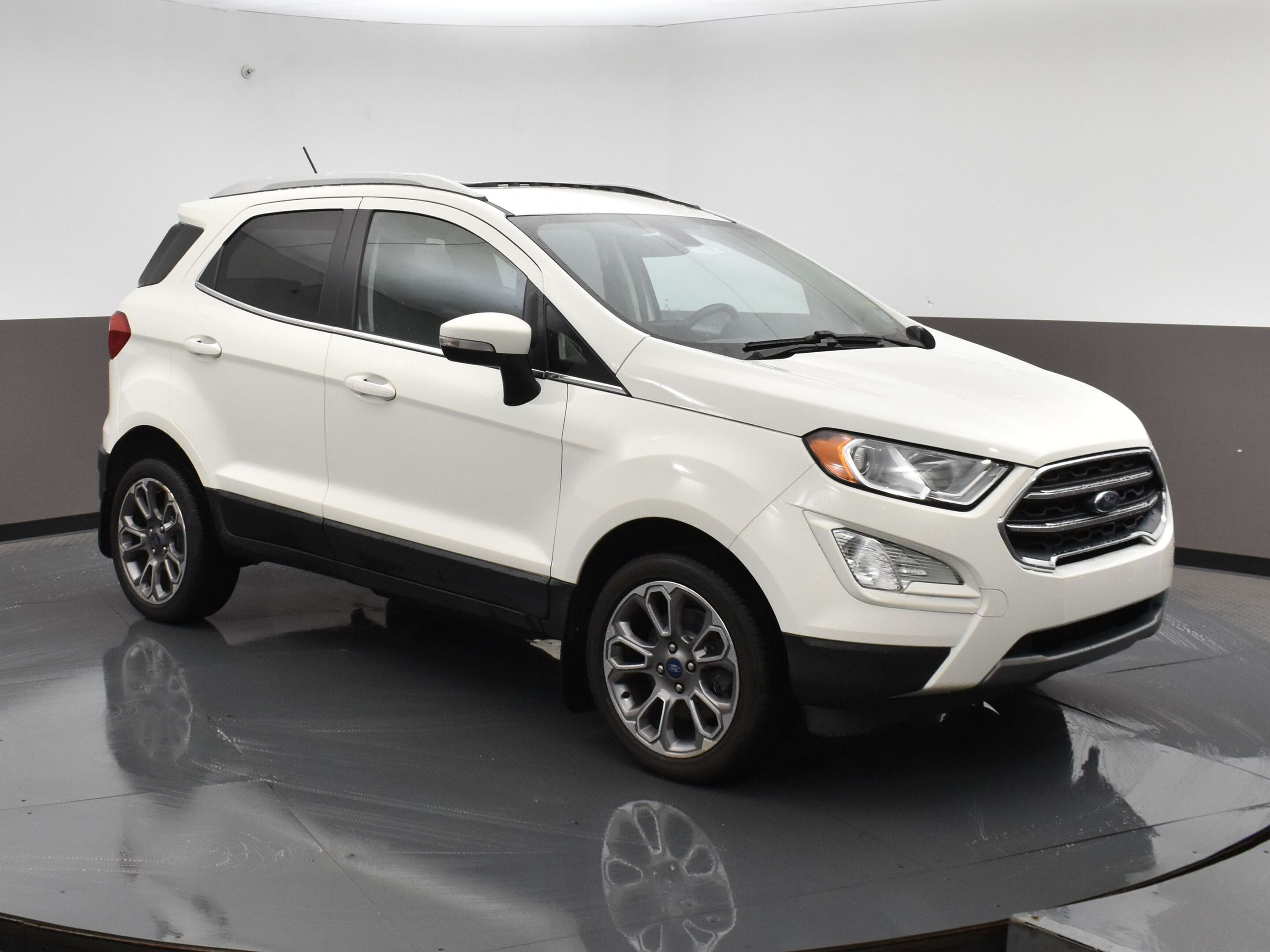 2019 Ford EcoSport TITANIUM 4wd Heated Leather Seats, Navigation,Blin