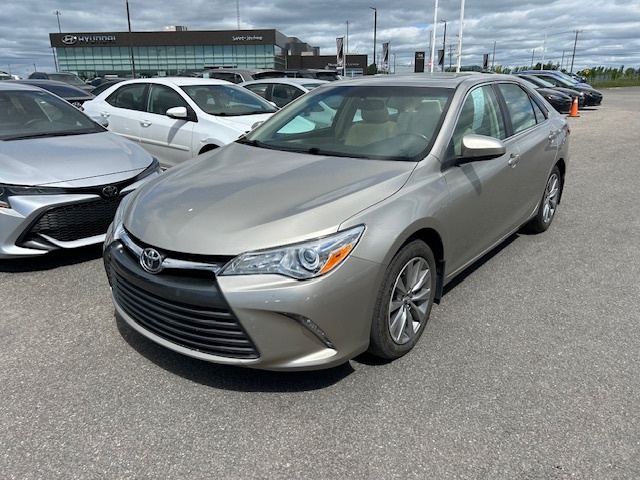 2016 Toyota Camry 2016 TOYOTA CAMRY XLE CUIR TOIT NAVIGATIONMAGS