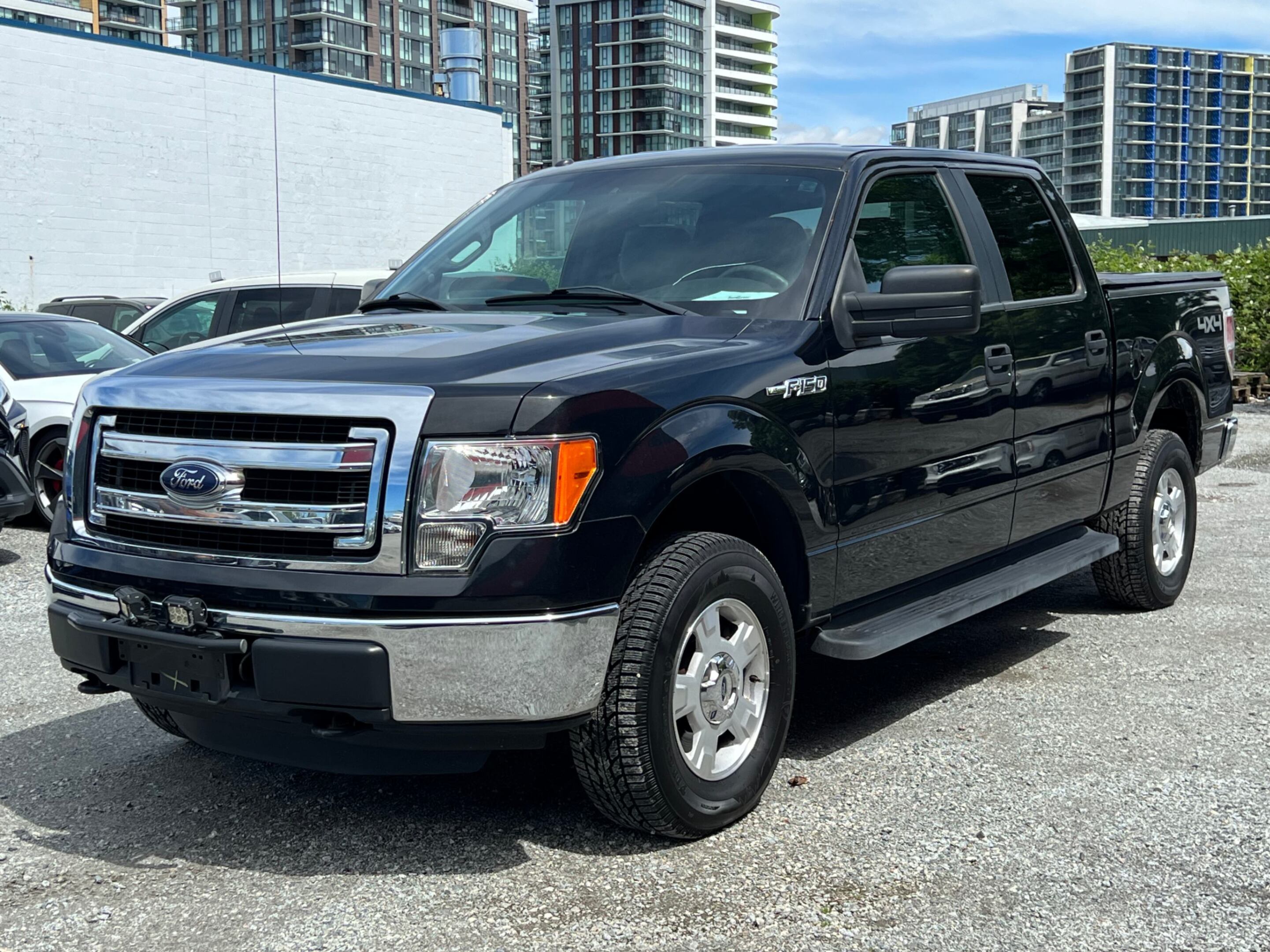 2013 Ford F-150 4WD SuperCrew 145 XLT/ BC LOCAL CAR/ NO ACCIDENT/ 