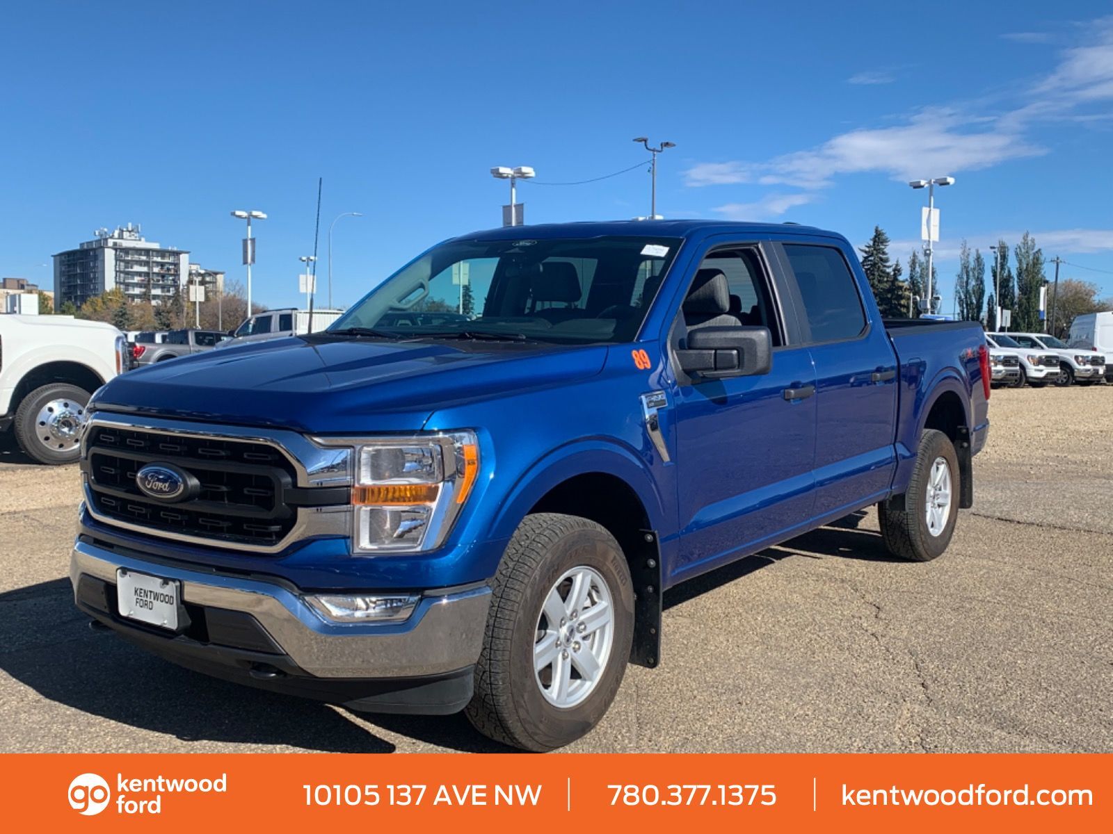 2022 Ford F-150 XLT | 4x4 | 300a | Class IV Hitch | 17s | Console 