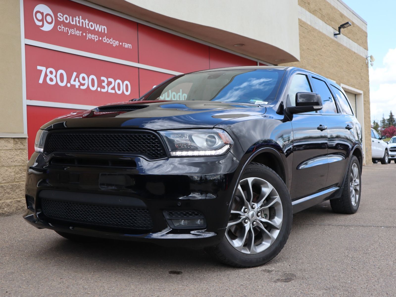 2019 Dodge Durango R/T IN DB BLACK EQUIPPED WITH A 5.7L HEMI V8 , AWD