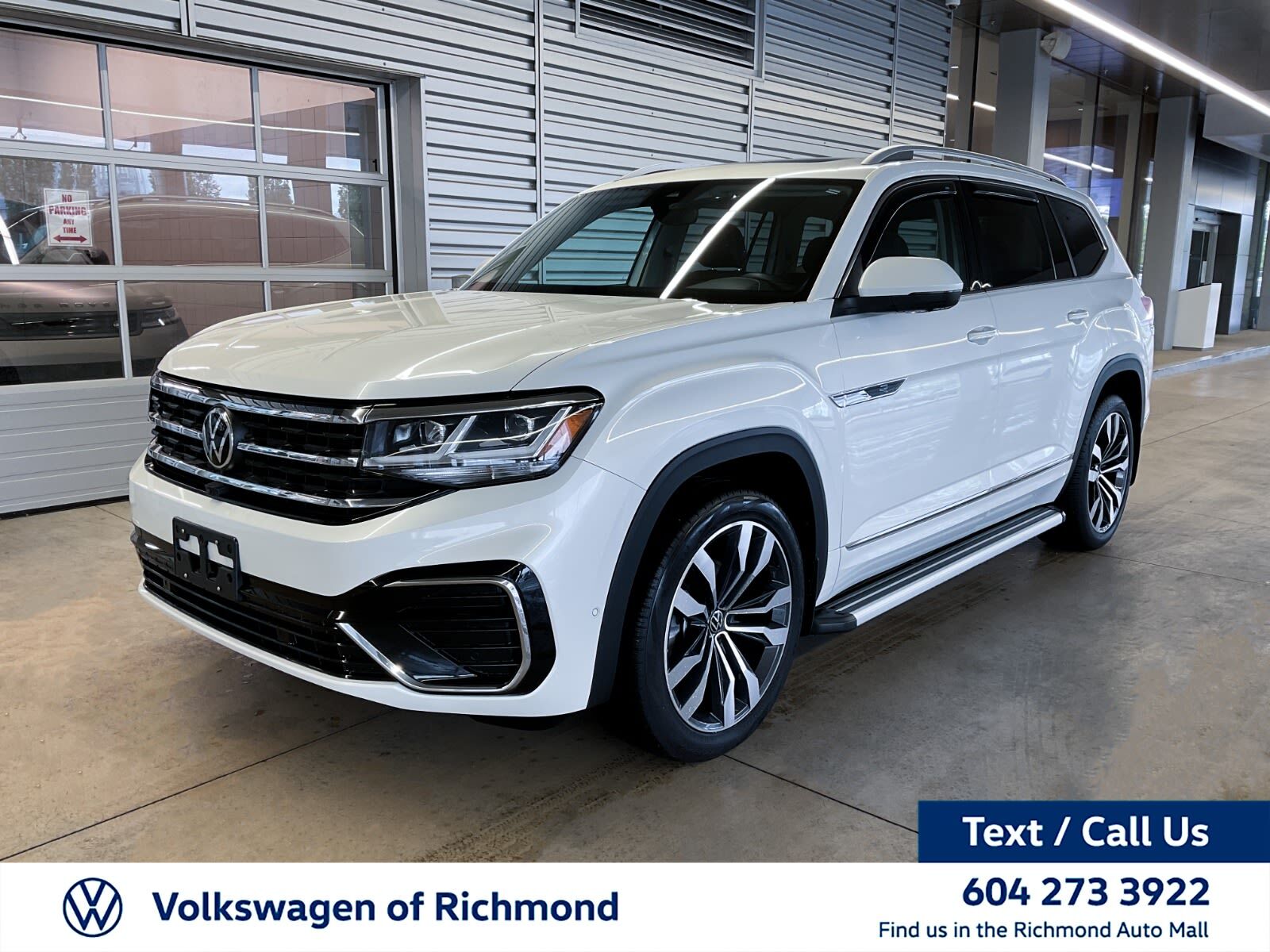 2021 Volkswagen Atlas Execline | R-Line Package | Panoramic Sunroof | Na