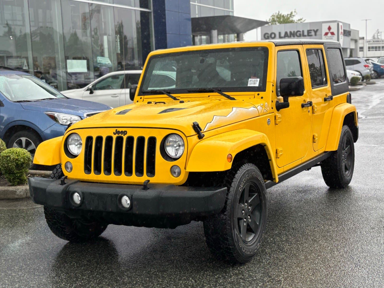 2015 Jeep WRANGLER UNLIMITED LOW KMS! | MANUAL | 4WD | BACK UP CAMERA | BLIND S