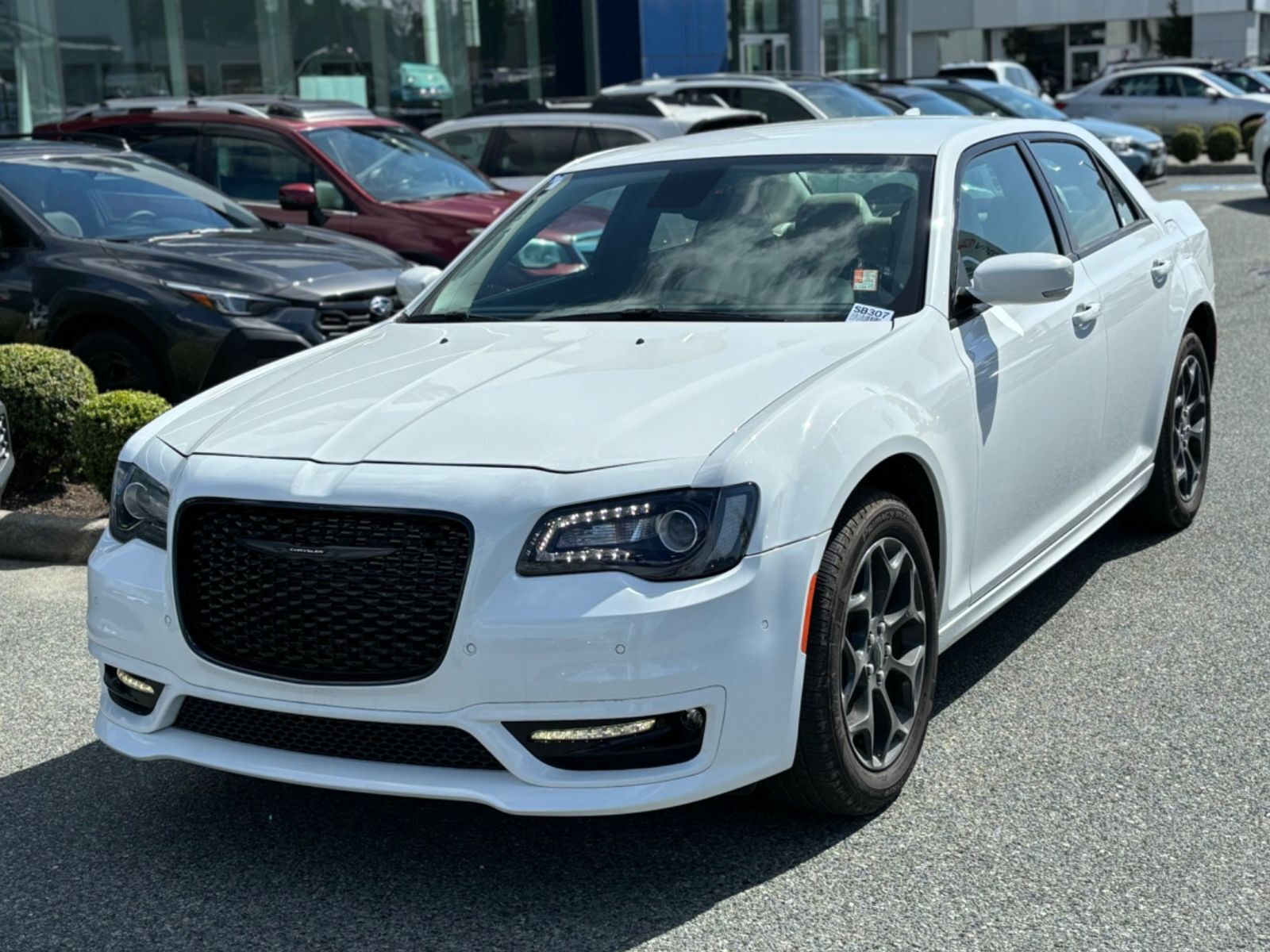 2023 Chrysler 300 CLEAN CARFAX | LEATHER SEATS | BACK UP CAMERA | LO