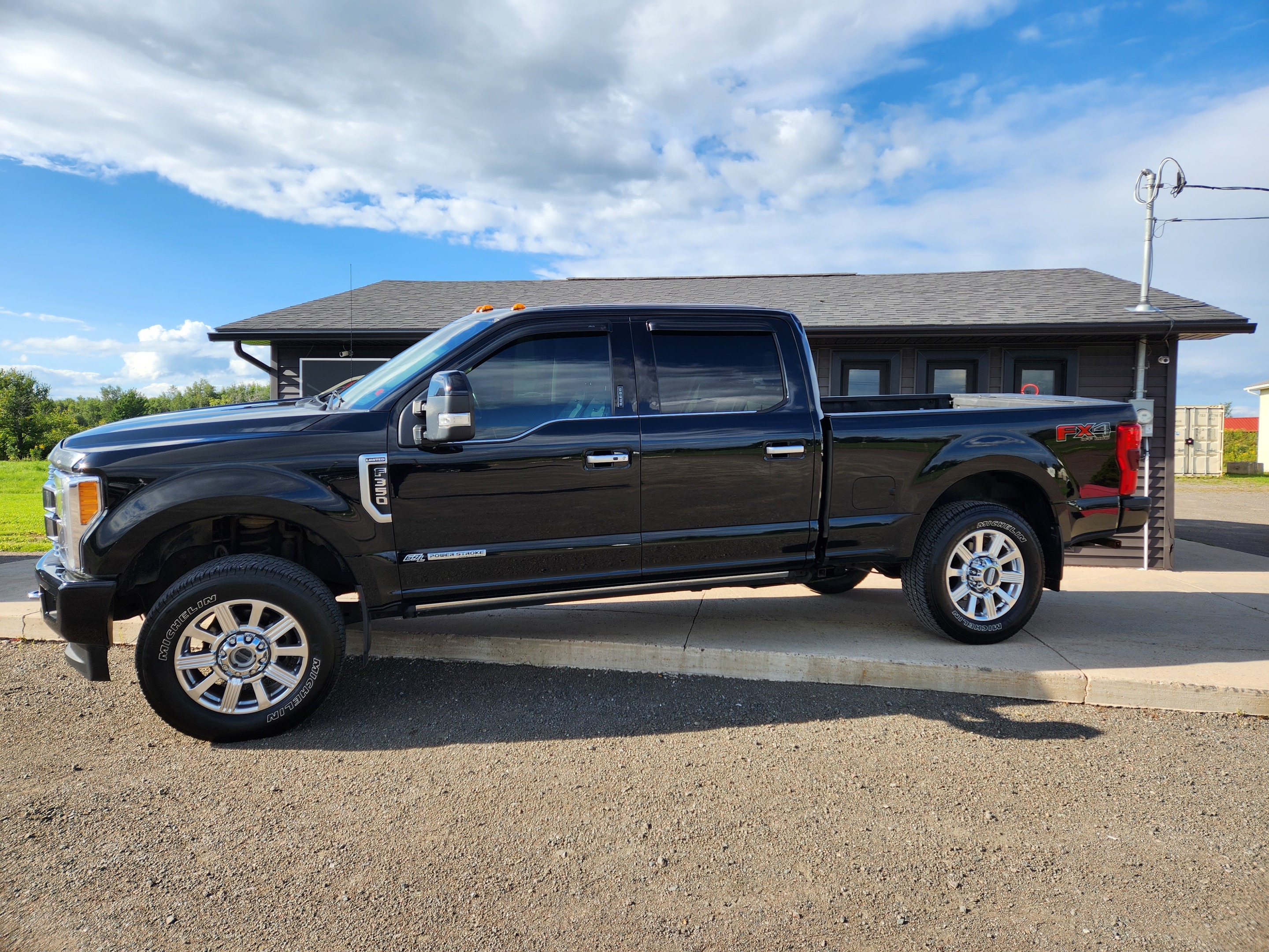 2018 Ford F-350 LIMITED
