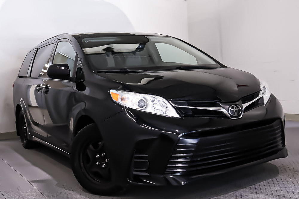 2018 Toyota Sienna LE + 8 PASSAGERS + SIEGES CHAUFFANTS