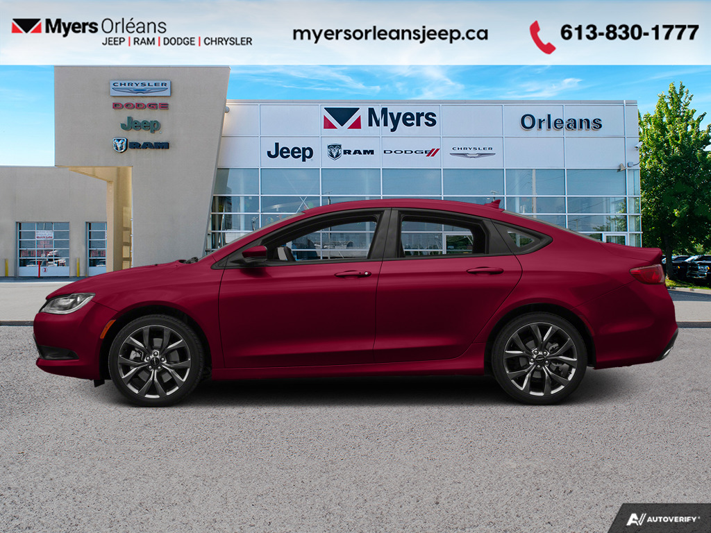 2015 Chrysler 200 C  - One owner - Leather Seats - $81.68 /Wk