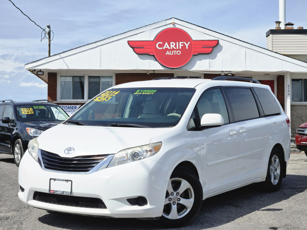 2014 Toyota Sienna 8 SEATS WITH SAFETY
