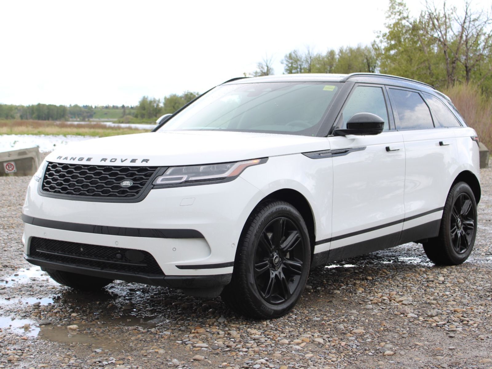 2021 Land Rover Range Rover Velar BRAND NEW TIRES - ONE OWNER, NO ACCIDENTS!!