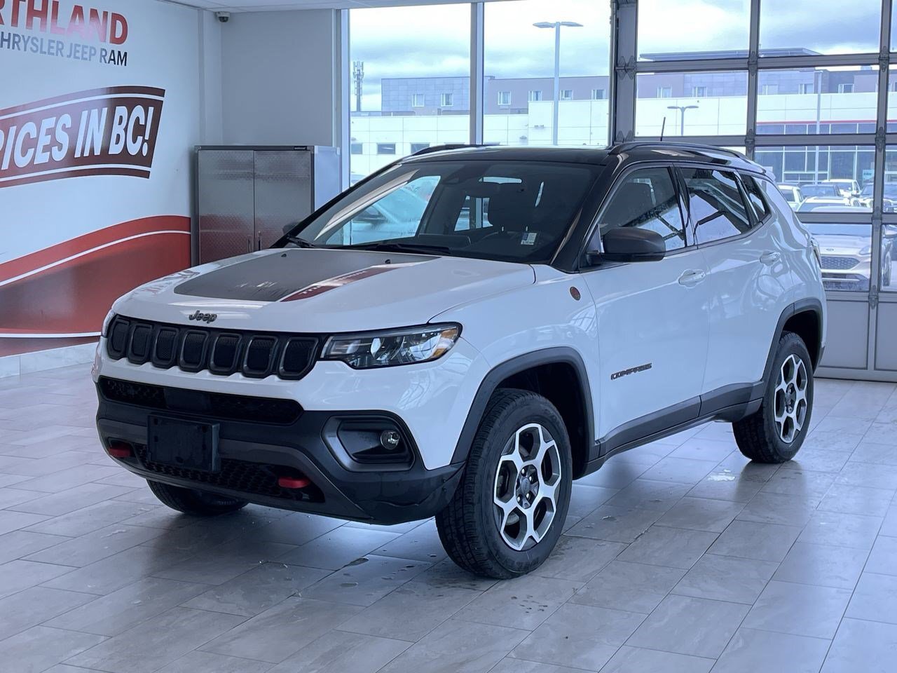 2022 Jeep Compass Trailhawk | 4X4 | Leather | Hitch | Sunroof | NAV 
