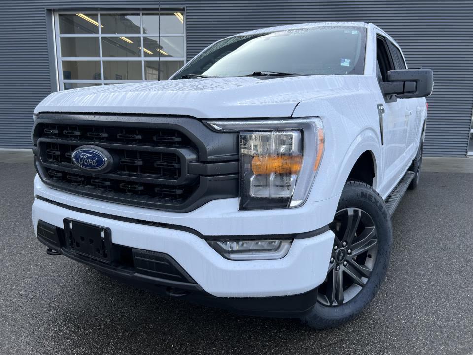 2022 Ford F-150 XLT, 5.0L trailer tow, remote start