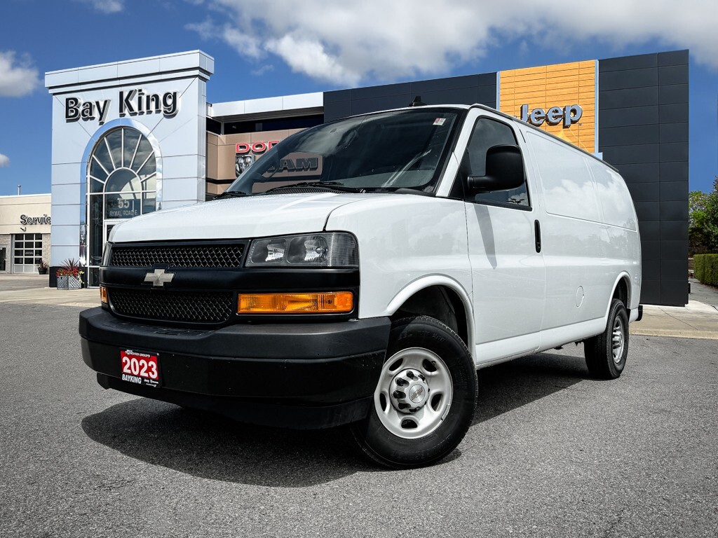 2023 Chevrolet Express 3500 Work Van | BACK UP CAMERA | BLUETOOTH |