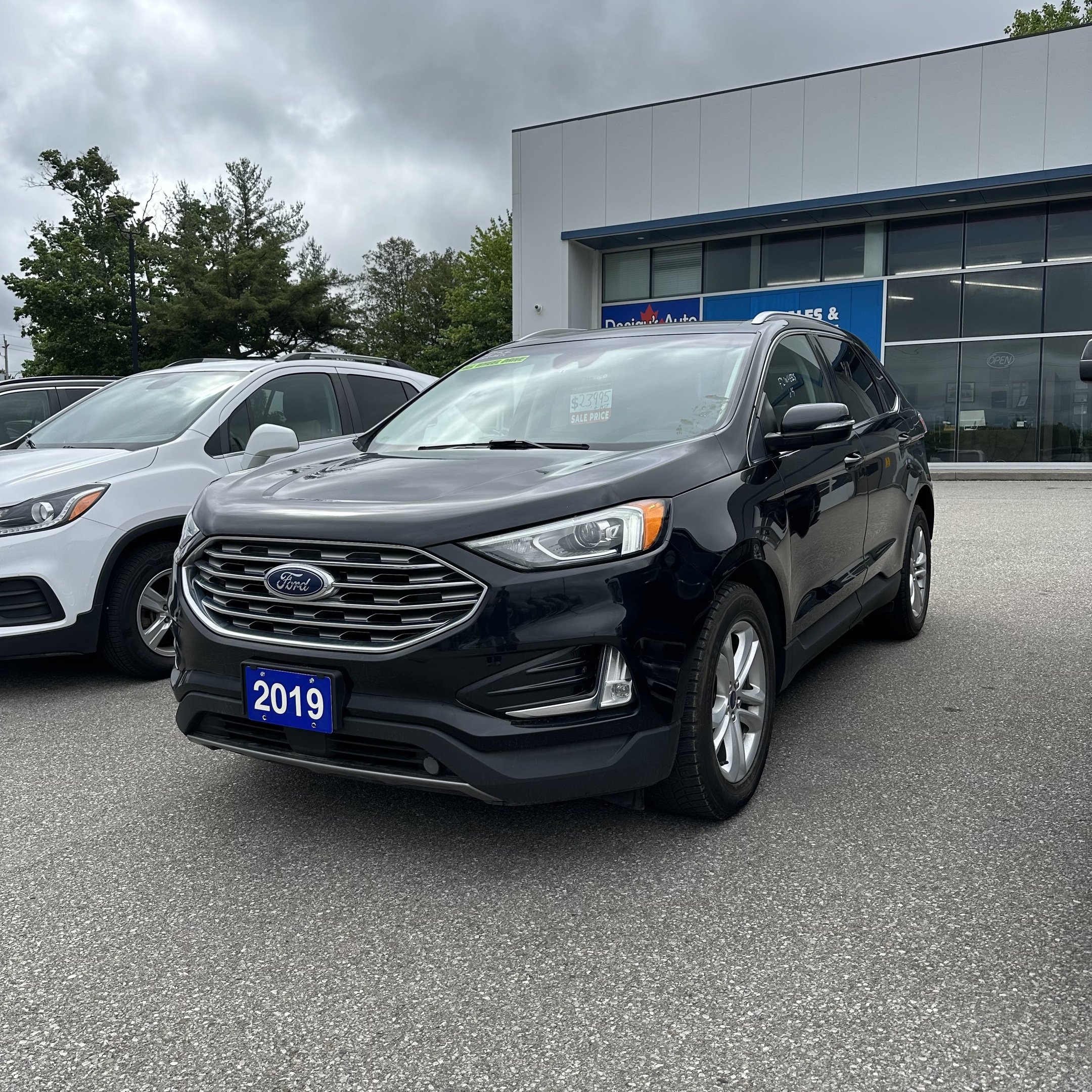 2019 Ford Edge SEL AWD | Navigation | Clean Carfax 