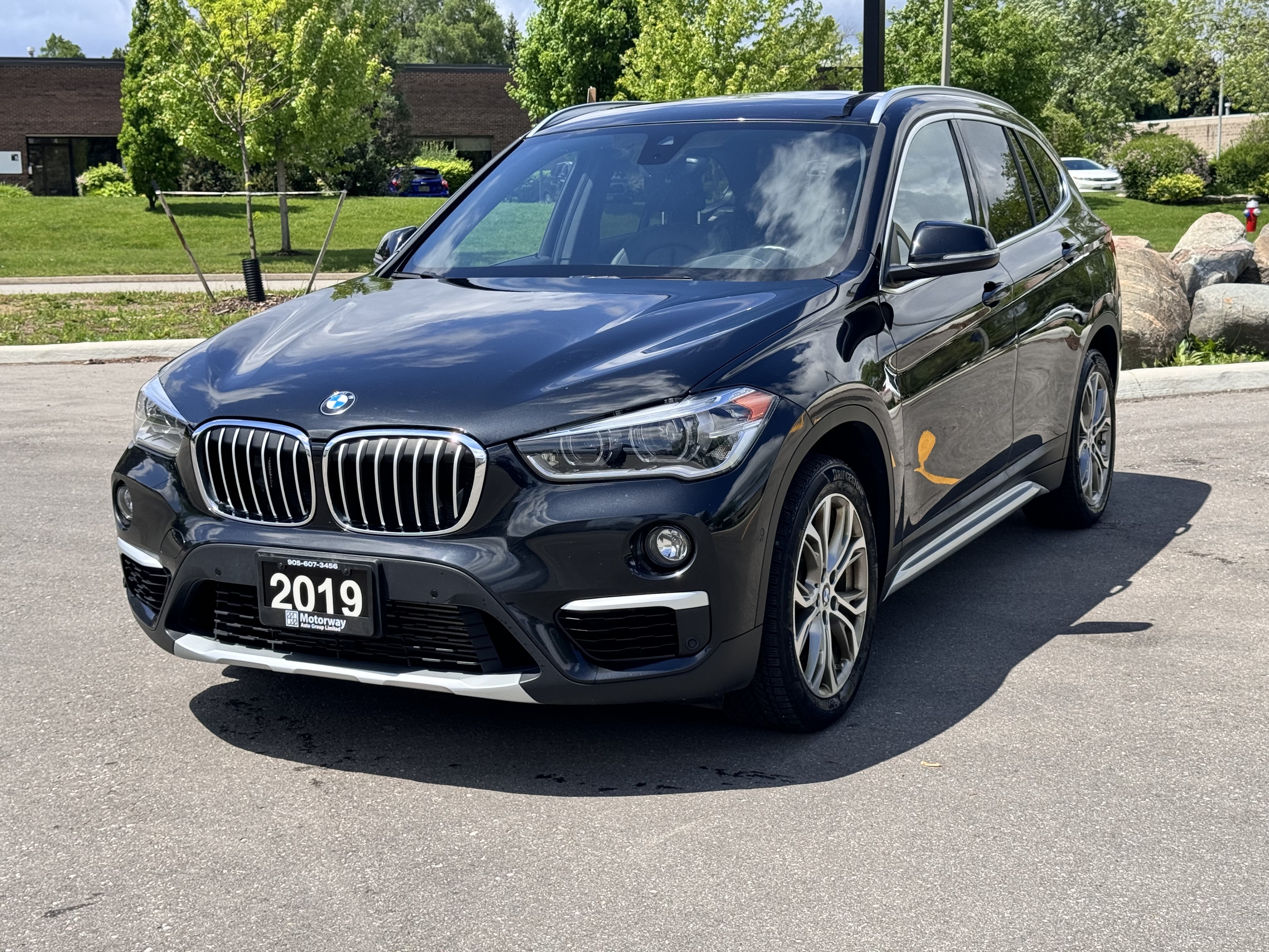 2019 BMW X1 xDrive28i/HUD/One owner.