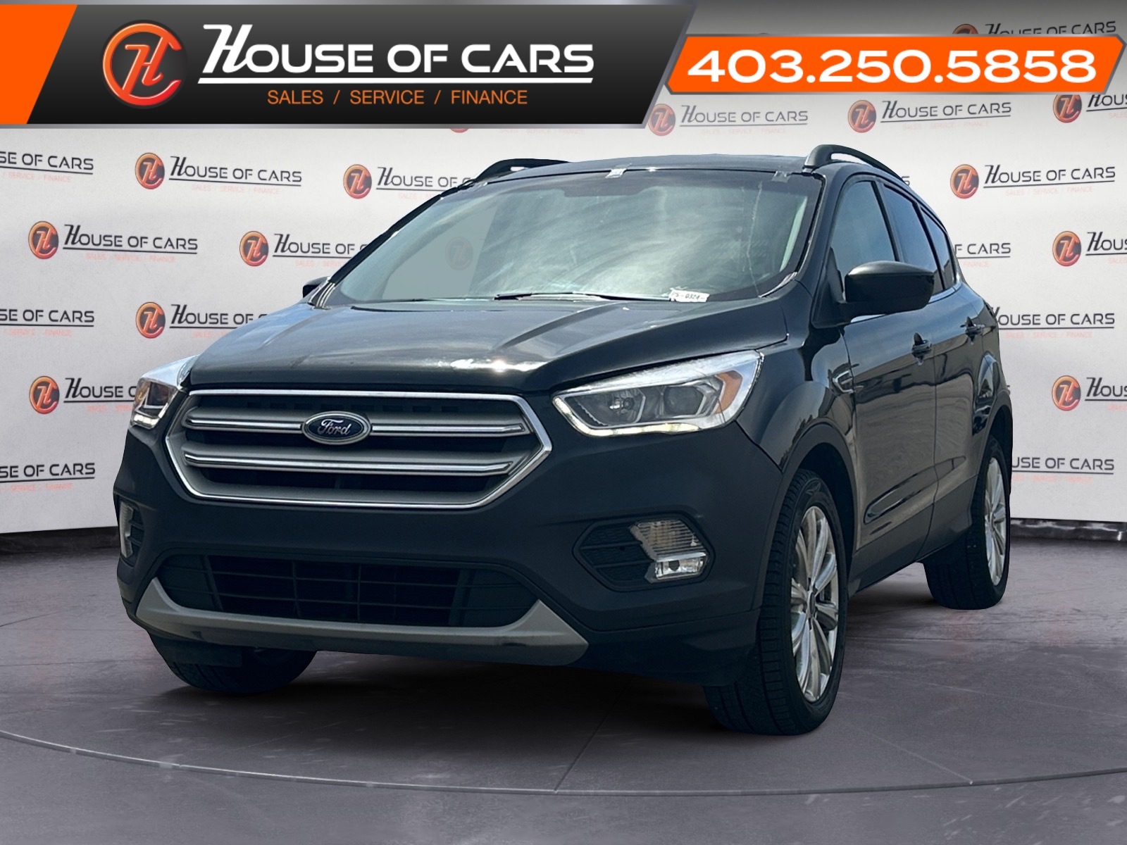 2019 Ford Escape SEL FWD WITH/ HEATED SEATS AND REMOTE START