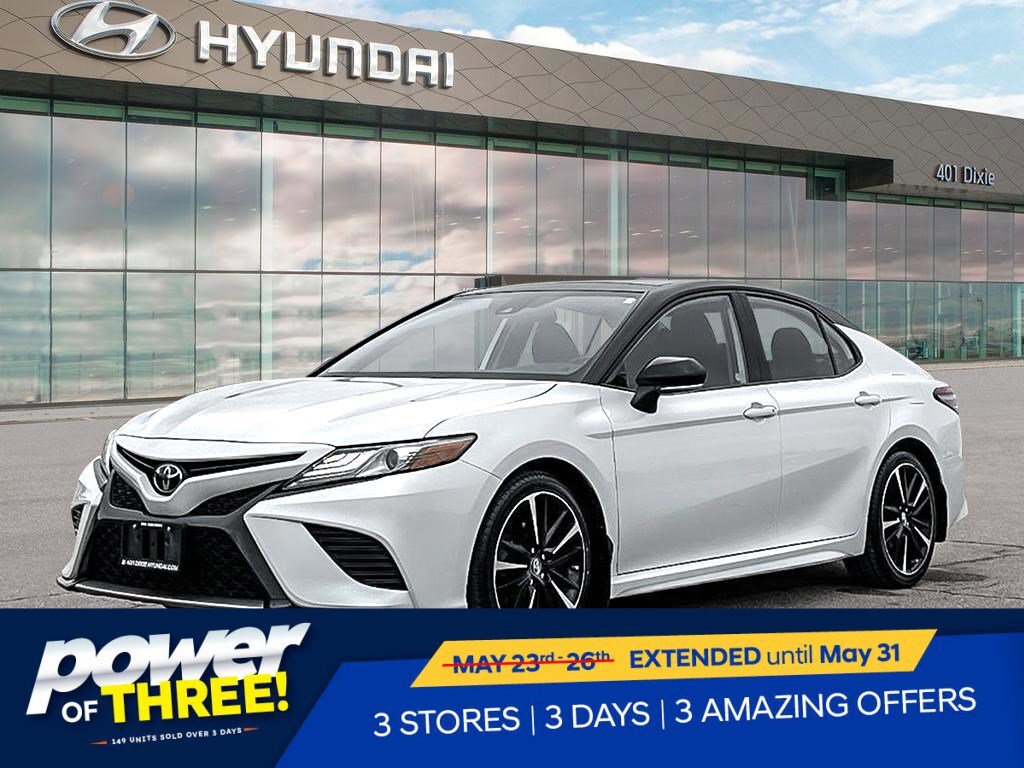 2019 Toyota Camry XSE | Leather Seats | Panoramic Sunroof | Alloys