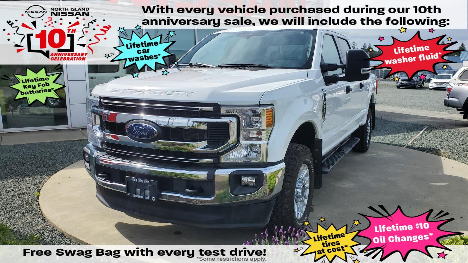 2022 Ford F-350 XLT LOW KMS / EXCELLENT SHAPE / ACCIDENT FREE