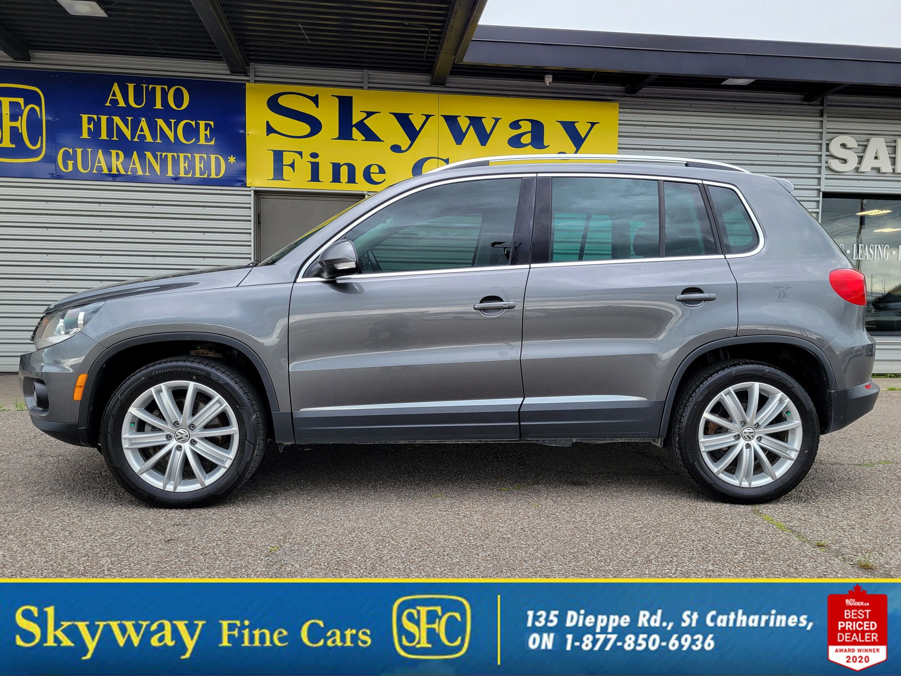 2017 Volkswagen Tiguan AWD | PANO ROOF | HEATED LEATHER |R-CAM |BLUETOOTH