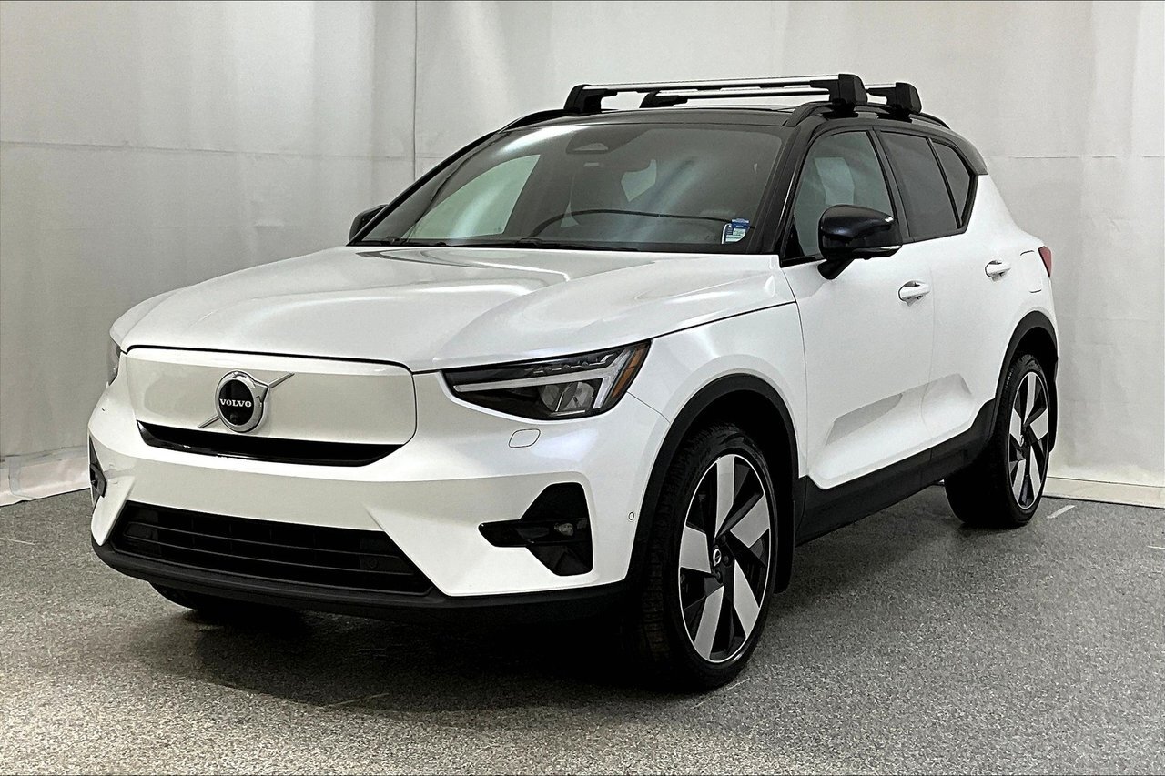 2023 Volvo XC40 Recharge Pure Electric Ultimate AWD | 100% ELECTRIC - DRIVER ASSIST / AWD