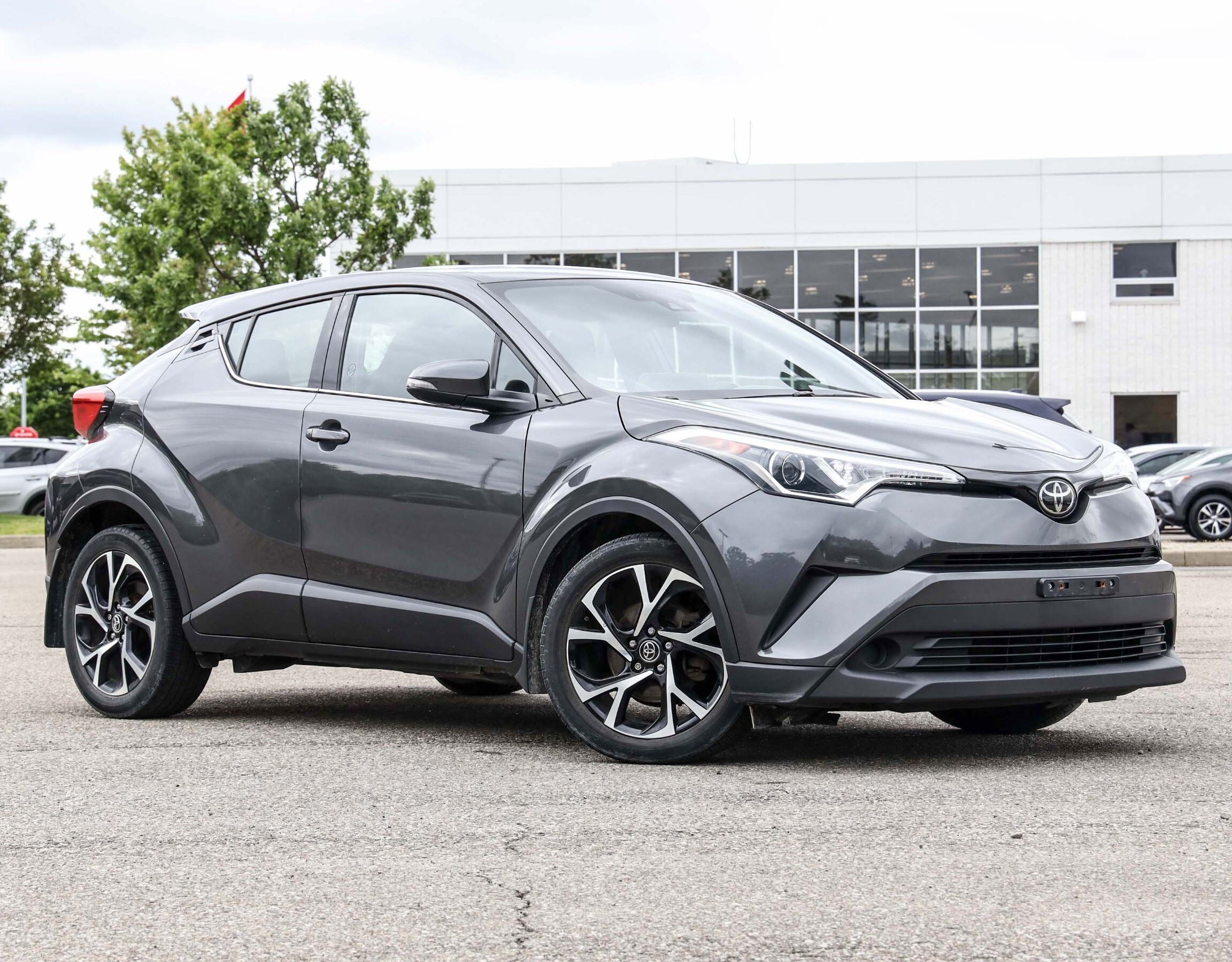 2019 Toyota C-HR LIMITED TRIM | LEATHER HEATED SEATS