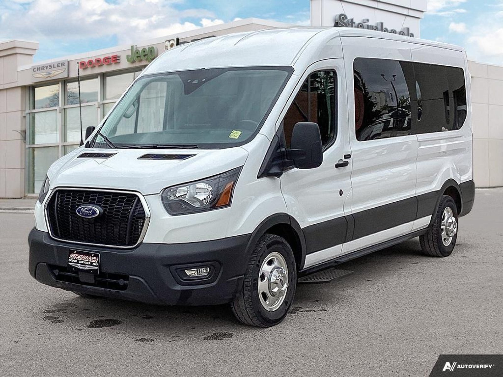 2022 Ford Transit 350 Passenger XLT | AWD | 15 Seater | 360 Cam
