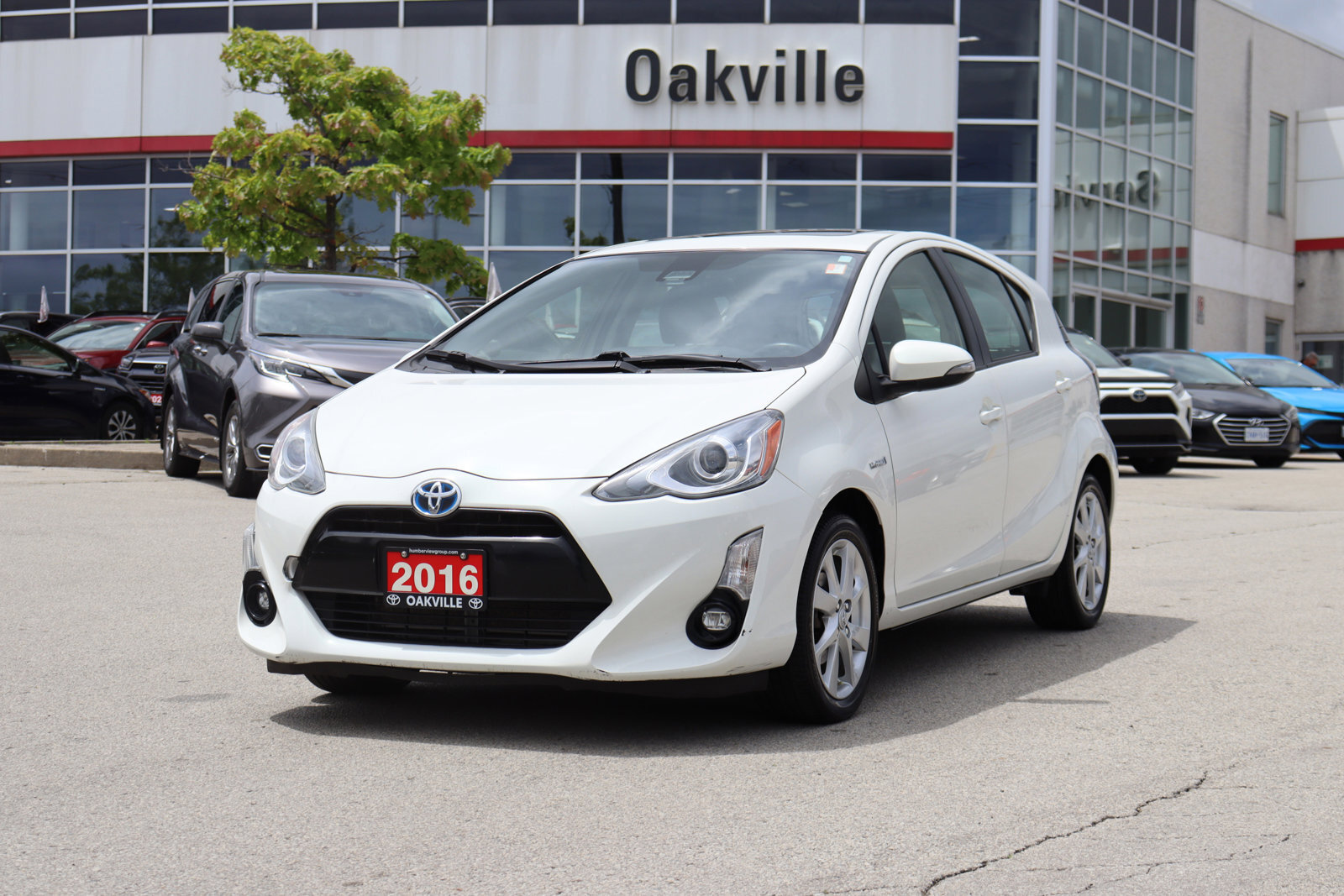 2016 Toyota Prius c Low KM | Serviced at Oakville Toyota