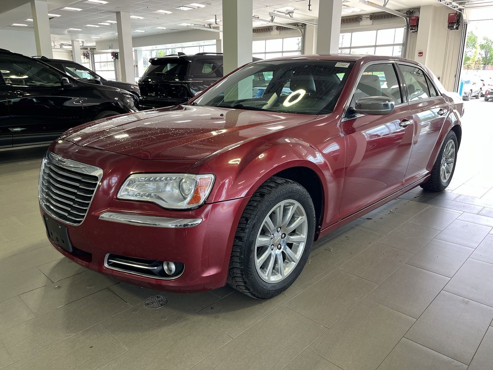 2012 Chrysler 300 Limited *Pano Roof* *Alpine Sound*