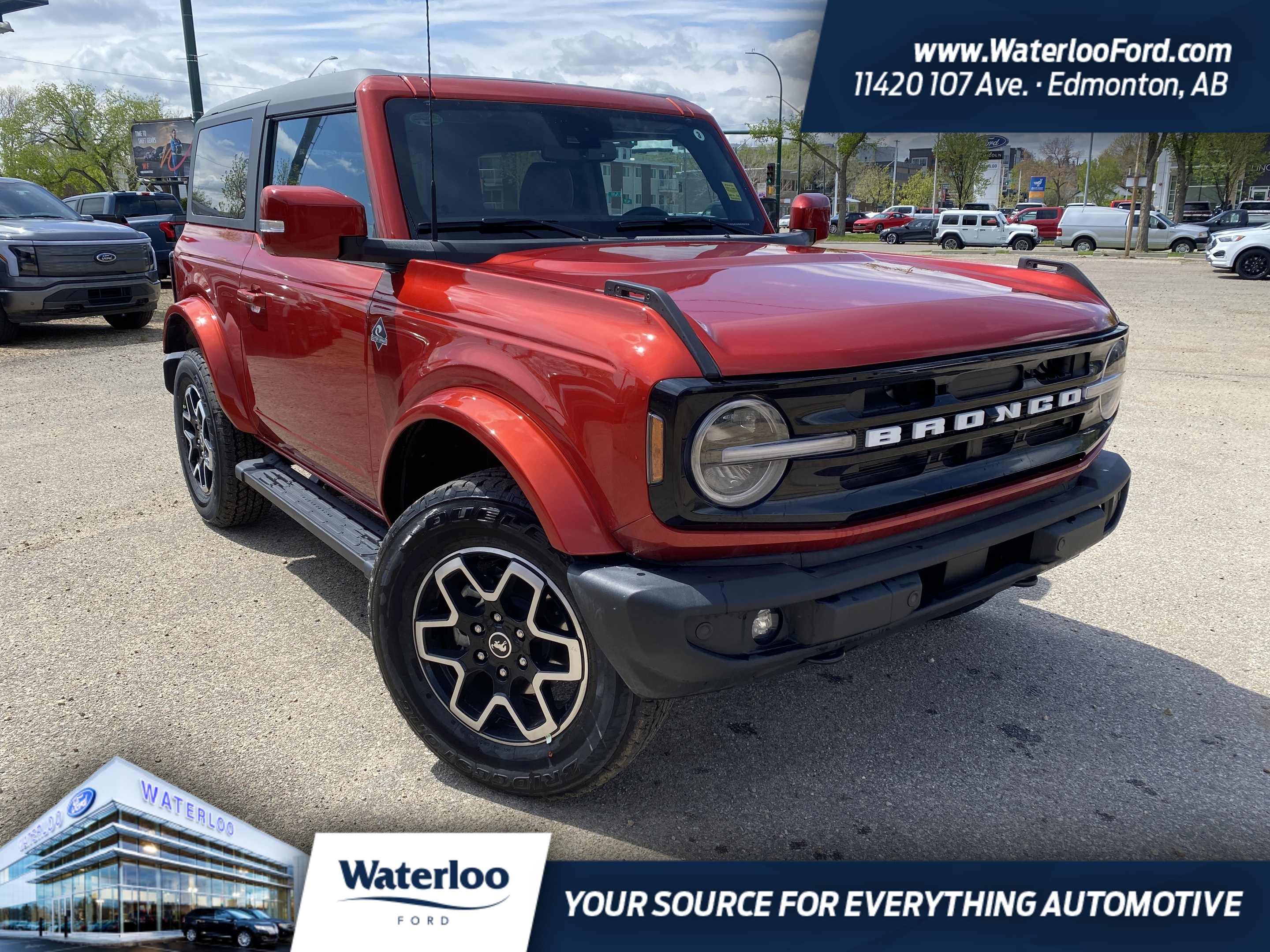 2023 Ford Bronco Outer Banks | 2 Door Advanced 