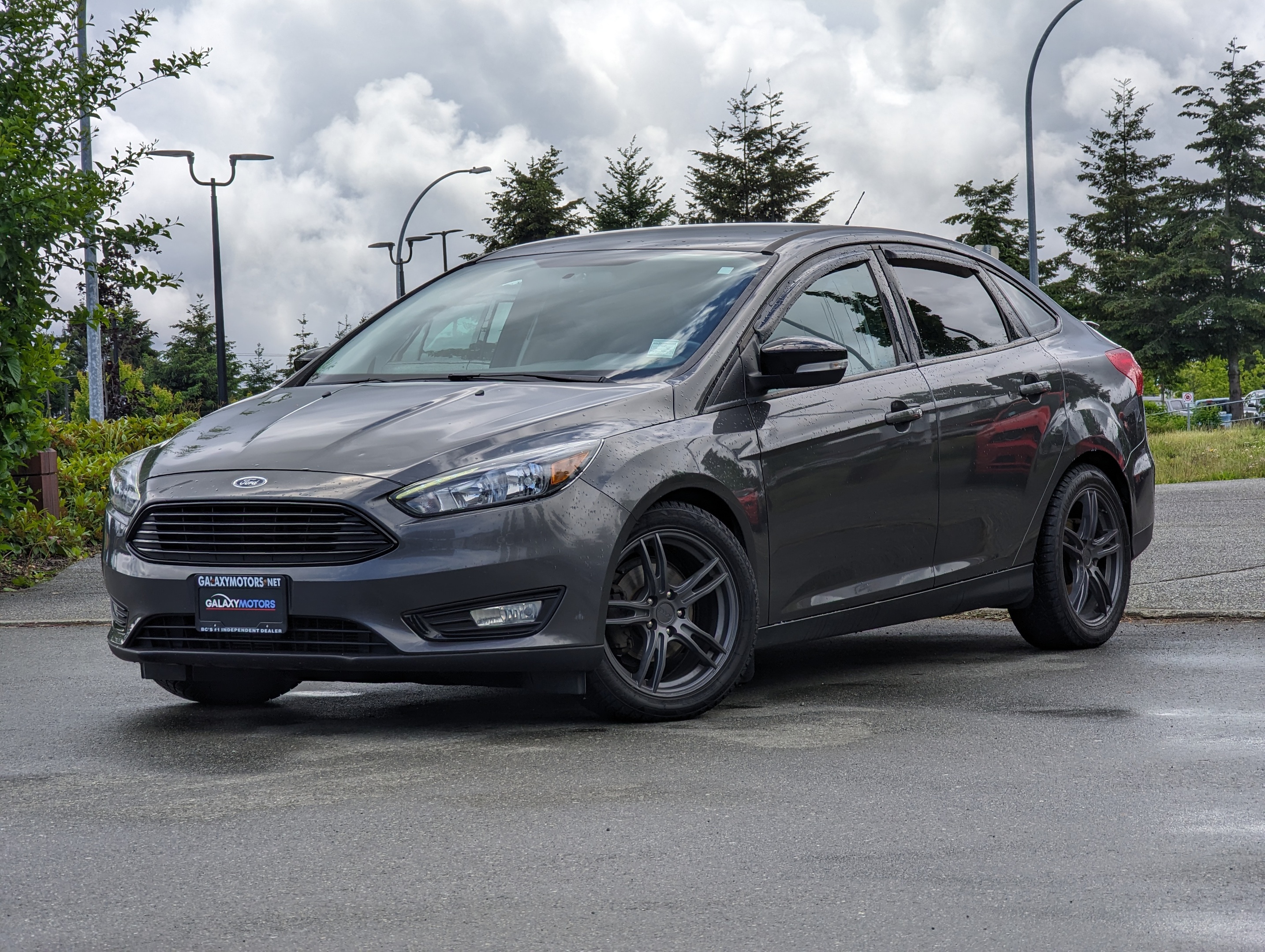 2016 Ford Focus SE - No Accidents, Low Mileage, Bluetooth