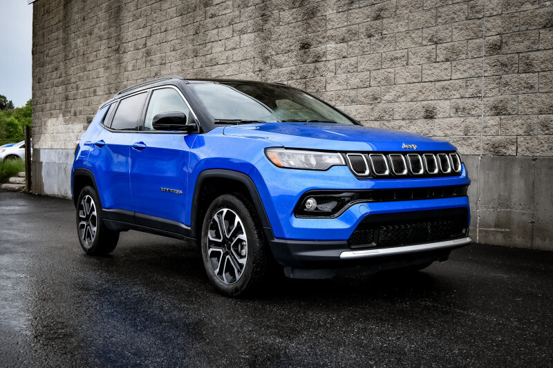 2022 Jeep Compass Limited  • LEATHER SEATS • POWER LIFTGATE