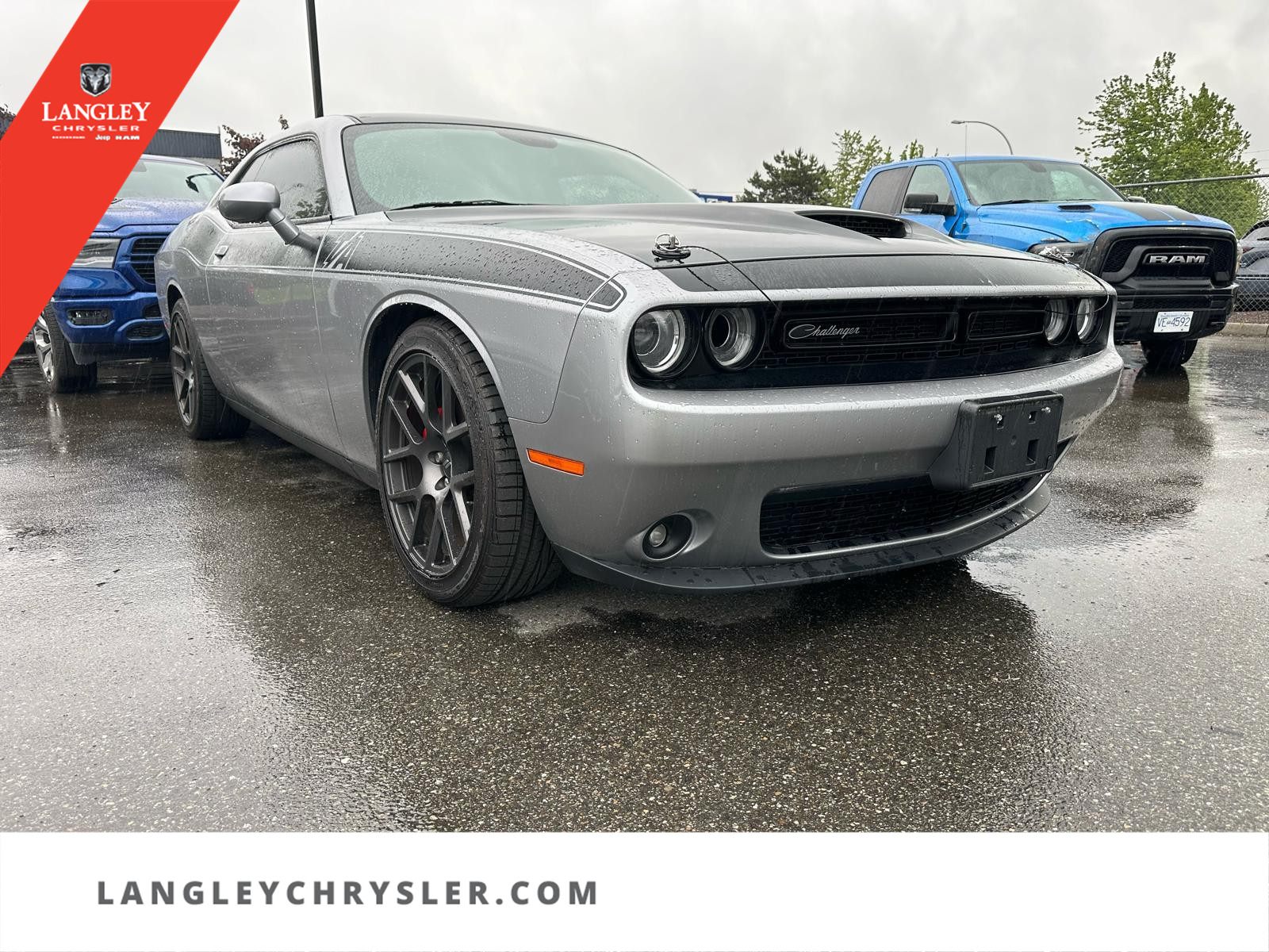 2018 Dodge Challenger R/T Accident Free | Sunroof | Backup Cam | Low KM