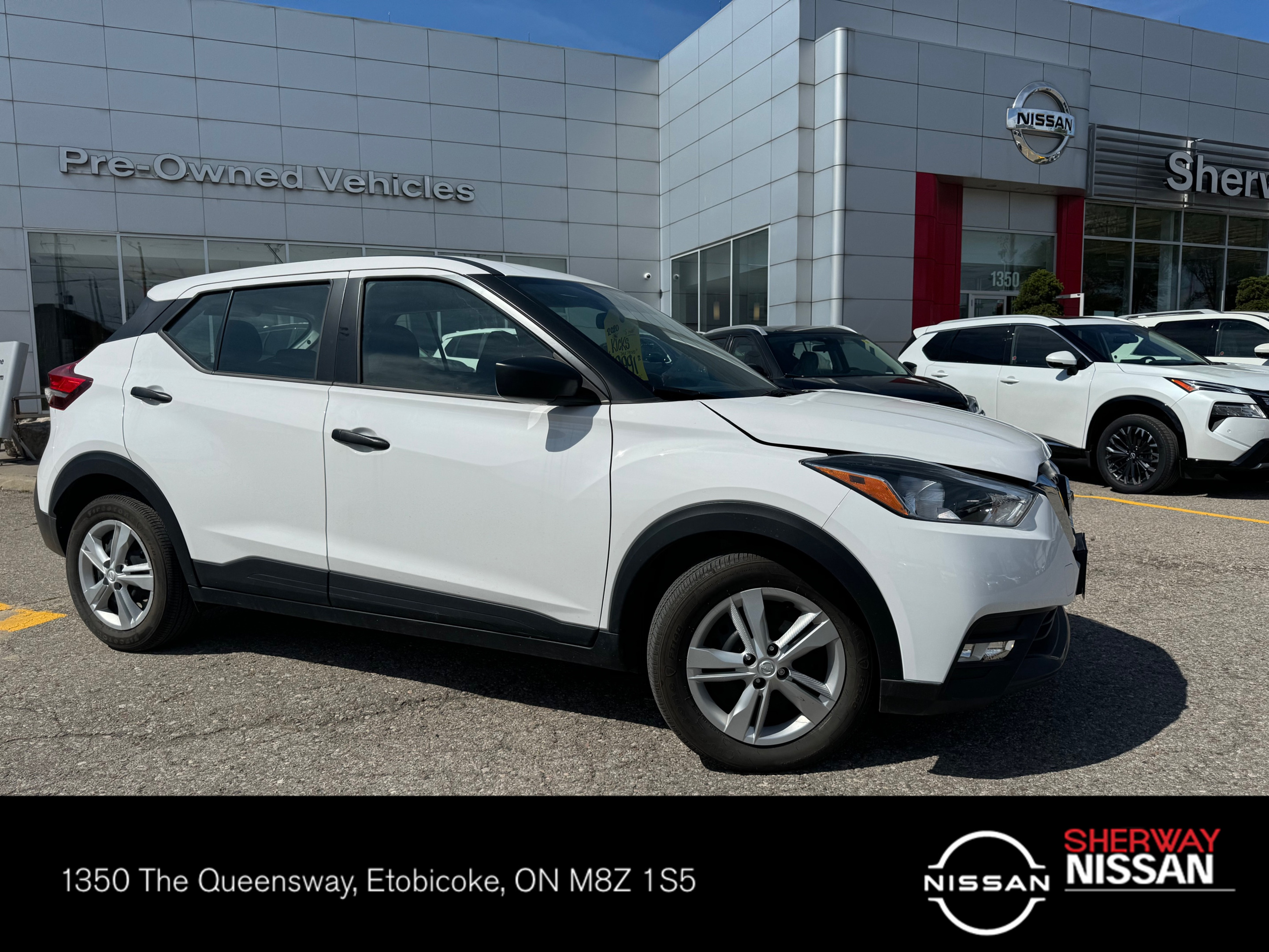 2020 Nissan Kicks ONE OWNER LOW KM TRADE. CLEAN CARFAX, WITH P/LOCKS