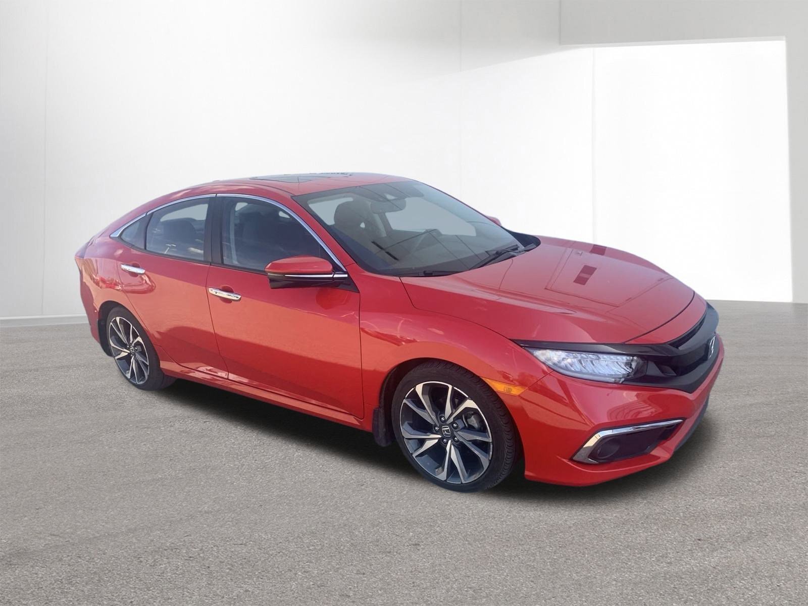 2019 Honda Civic Sedan Touring - Lease buyback (LOW KMs ALERT!)