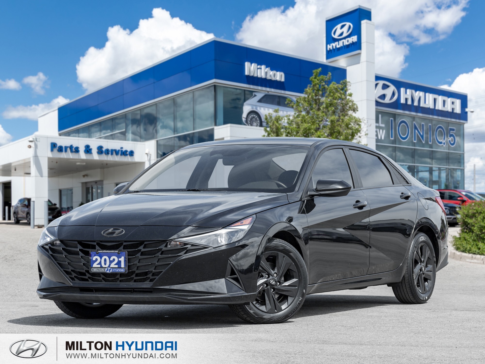 2021 Hyundai Elantra Preferred w/Sun & Tech Pkg