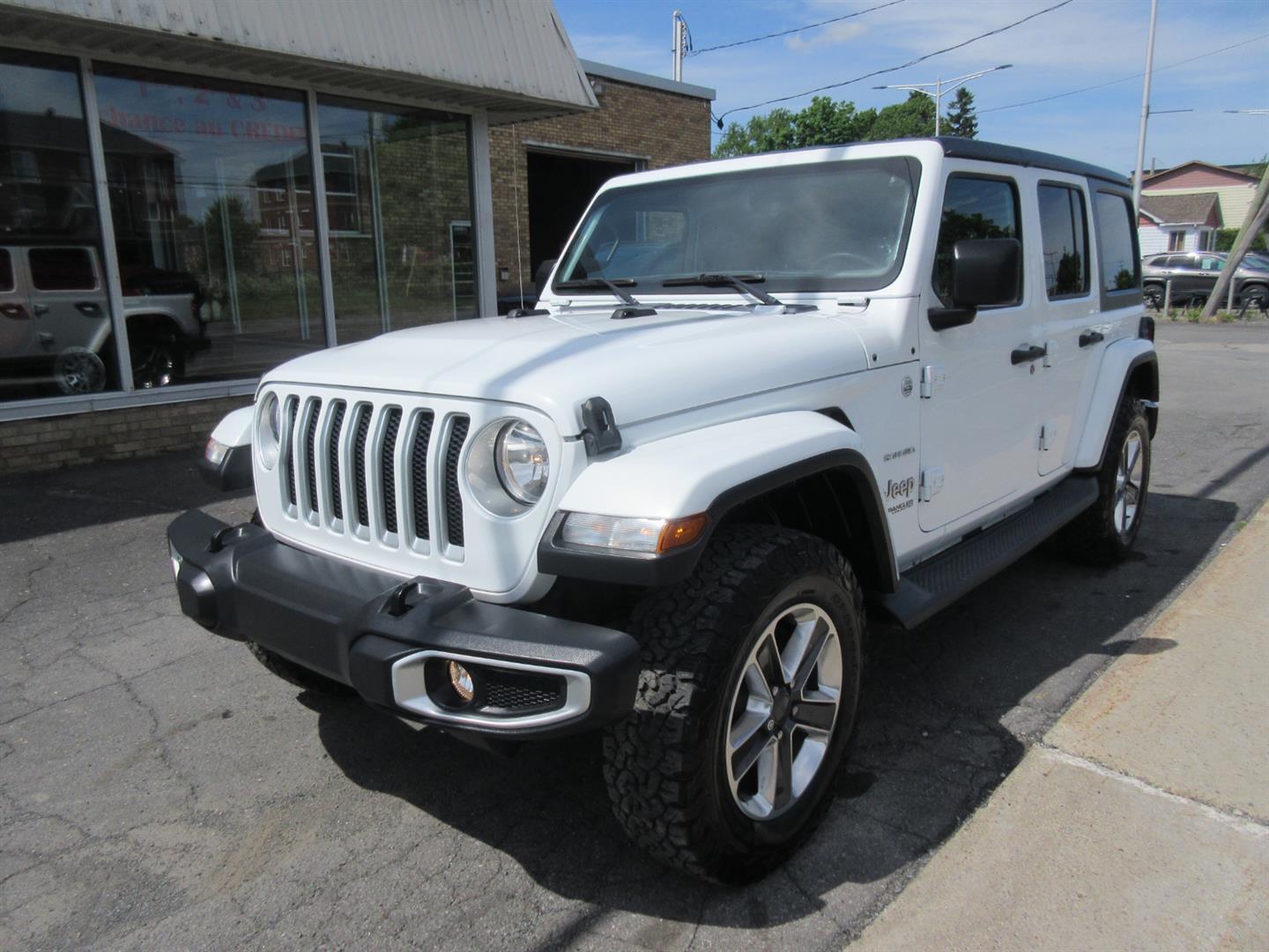 2019 Jeep WRANGLER UNLIMITED Sahara 4x4