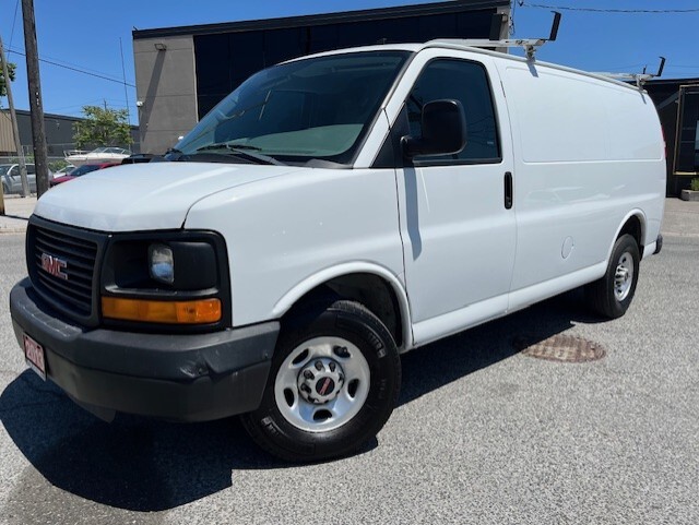 2013 GMC Savana 2500 DIVIDER-SHELVES-LADDER RACKS-NEW BRAKES-TIRES!