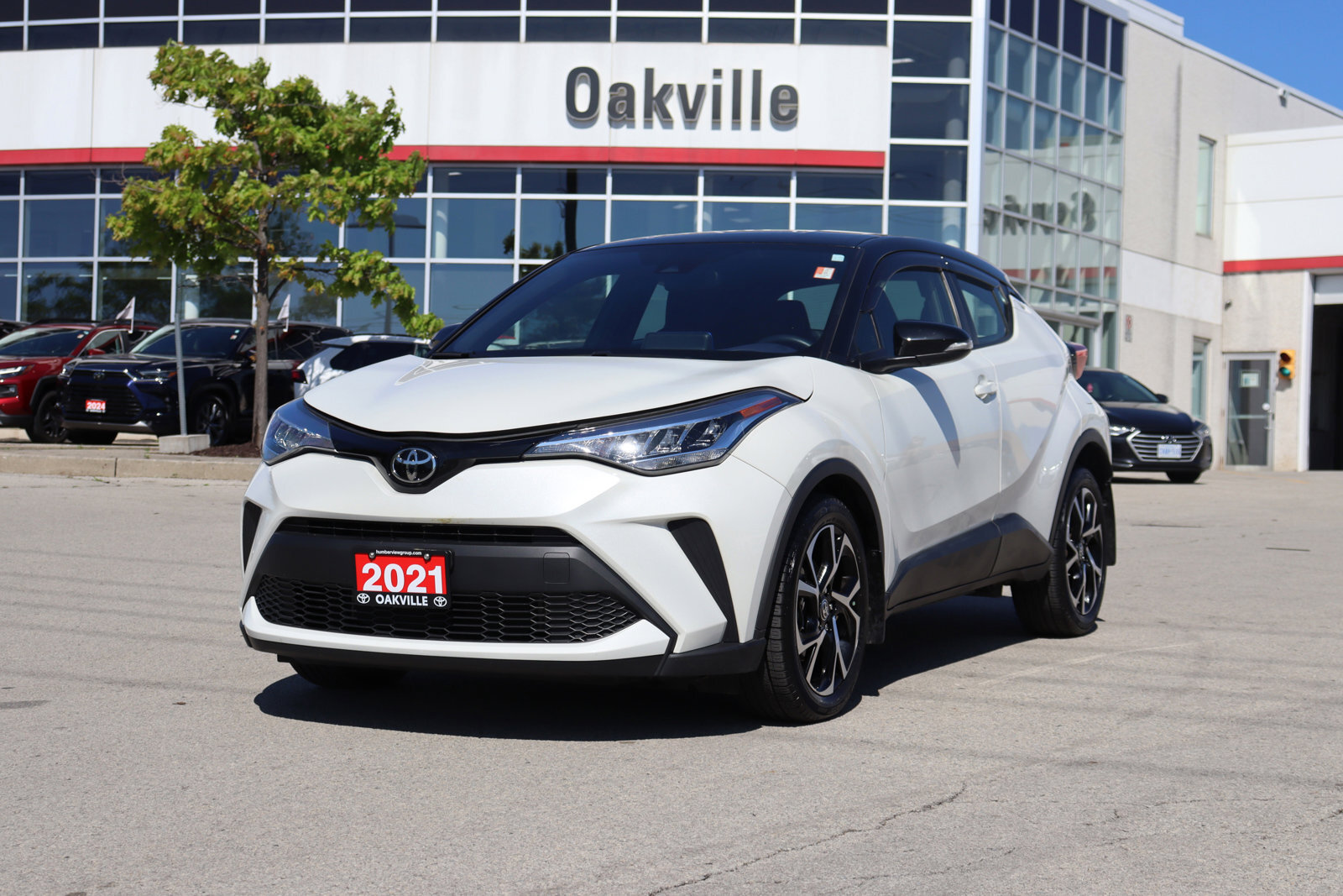 2021 Toyota C-HR XLE Premium FWD Lease Trade-in | Low KM