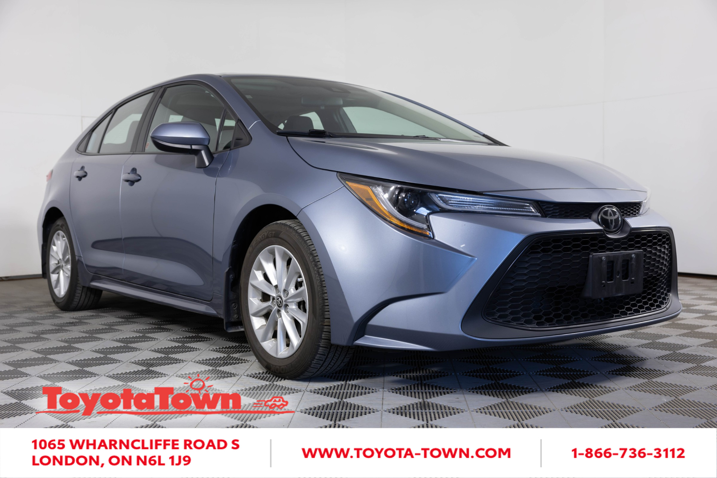 2020 Toyota Corolla LE UPGRADE! CERTIFIED PRE OWNED! MOONROOF!